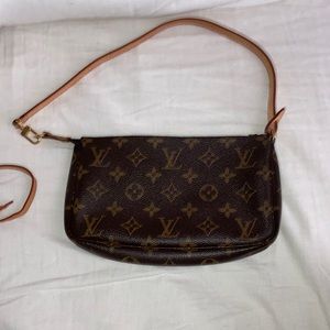louis vuttion pochette